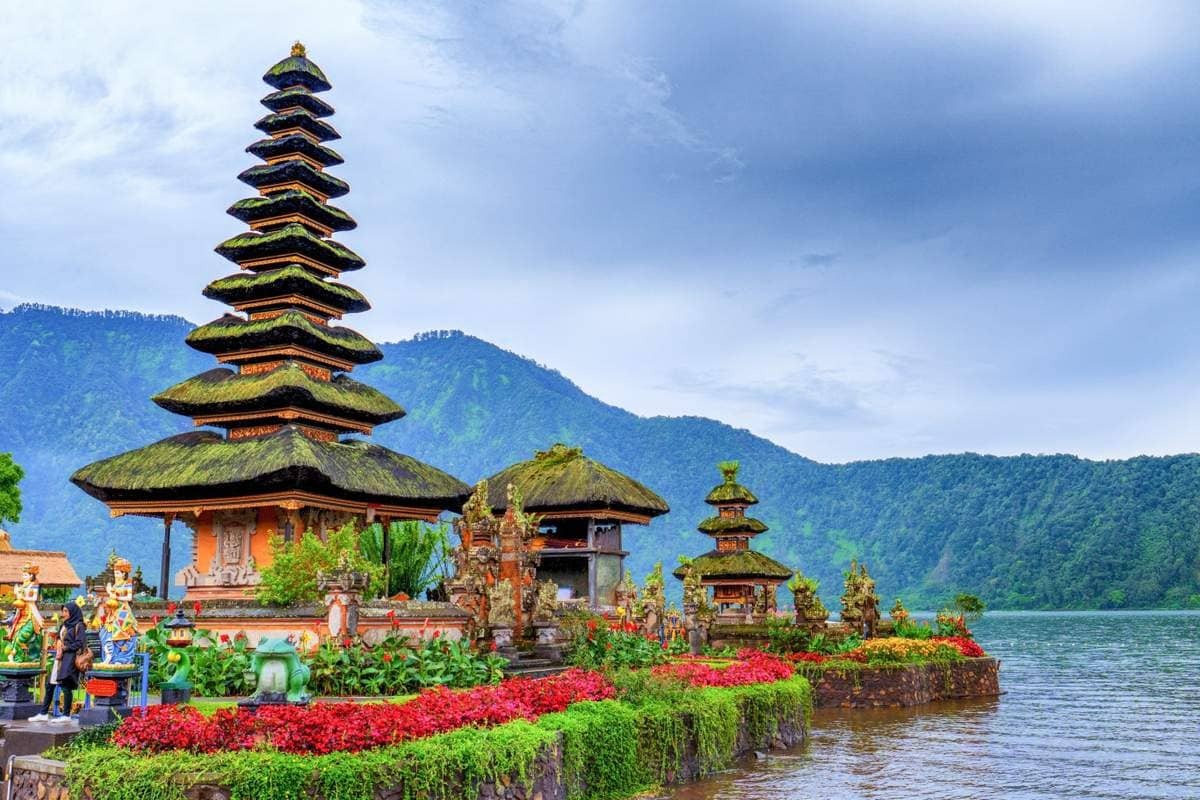 Immerse in authentic nature on Indonesia tours